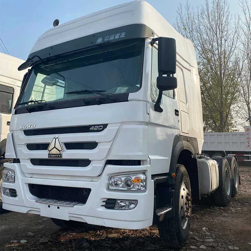 Howo A7 420HP 6X4 Tractor Truck Head