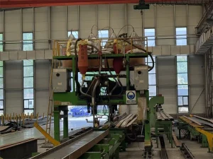 car-carrier-trailer-factory-production-02
