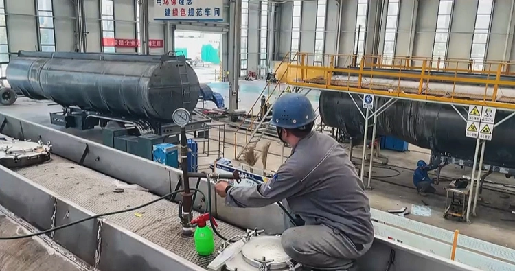 tanker-truck-water-injection-and-pressure-testing-images-01