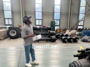 overseas-clients-visit-lionkar-trailers-04