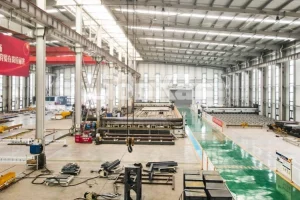 semi-trailer-factory-interior-view-07
